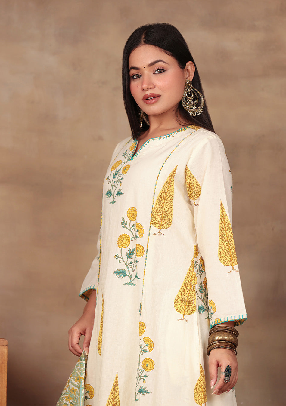 Amaltas Bloom Suit Set