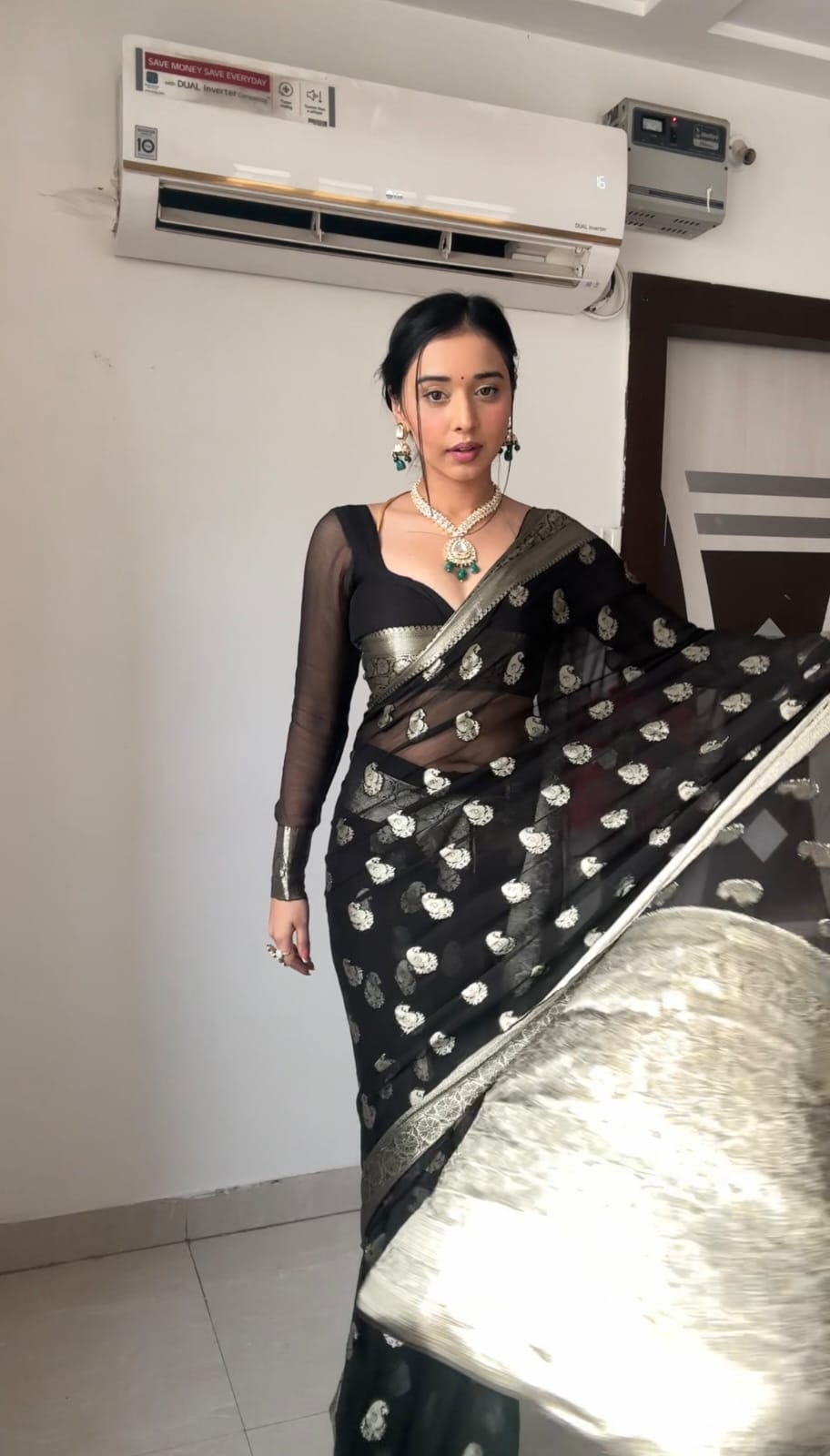 Elegant Black Cotton Silk Saree with Jacquard Weave and Coordinated Blouse