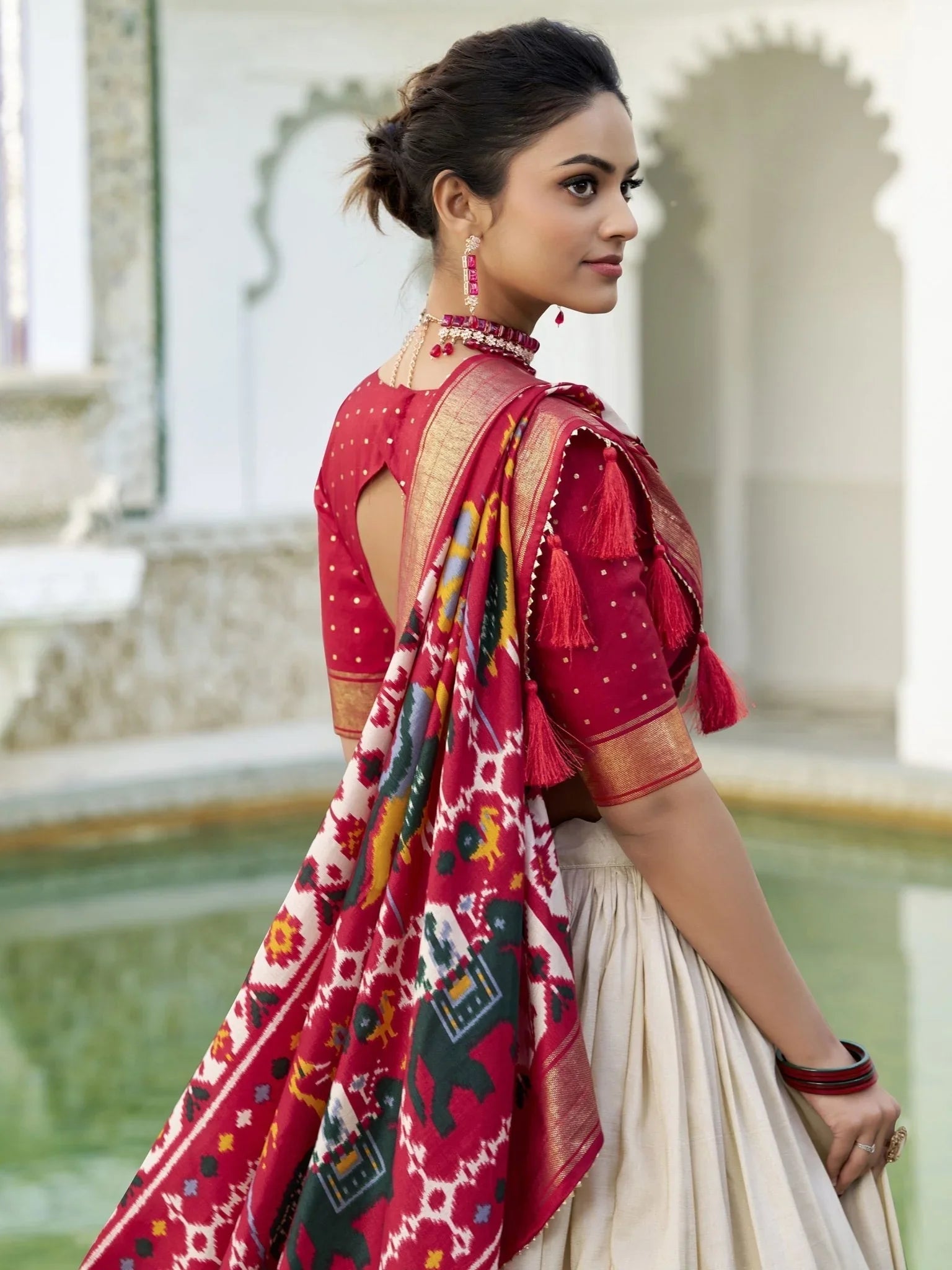 Off-White Patola Printed Silk Lehenga Choli – Festive & Traditional Wear