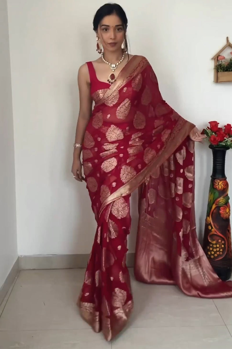 Timeless Red Cotton Silk Saree with Intricate Jacquard Detailing