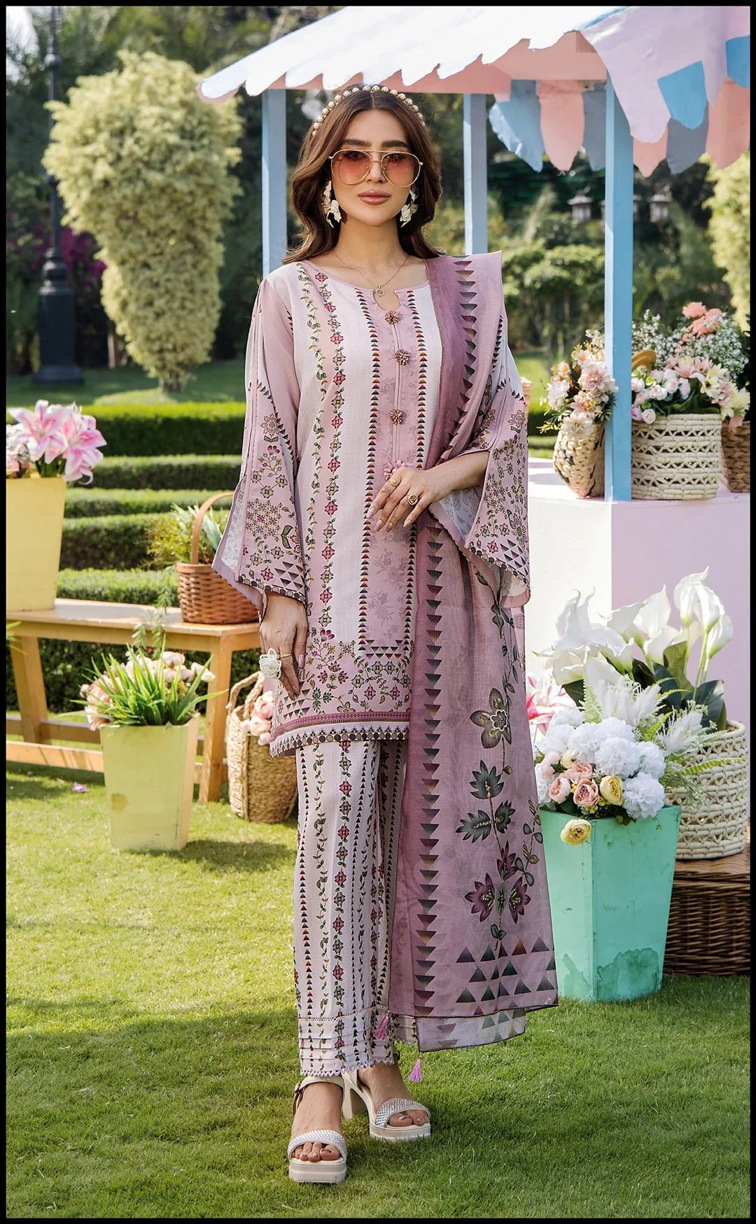 Zunaira Kurta Set With Dupatta